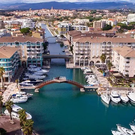 Port Apartman *